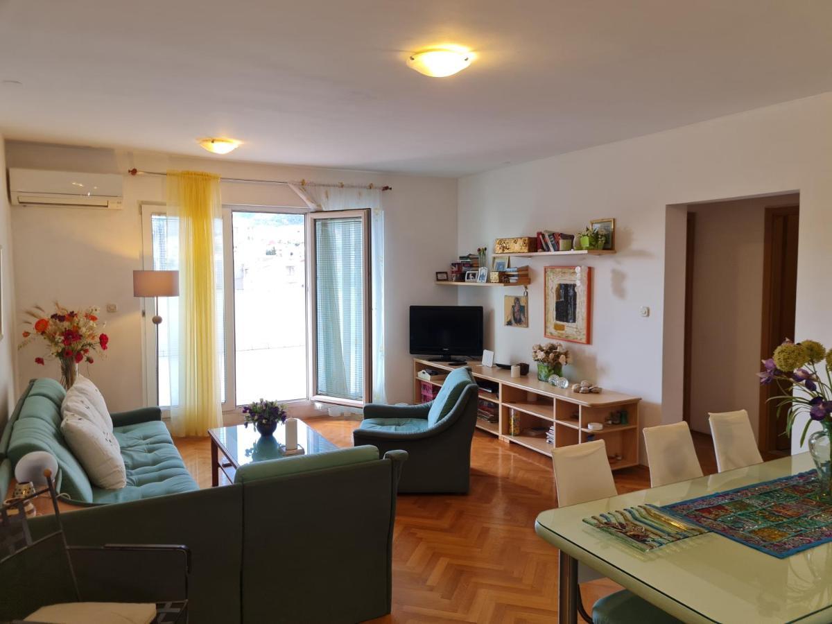 Apartment Silva, 50M From Beach Макарська Екстер'єр фото