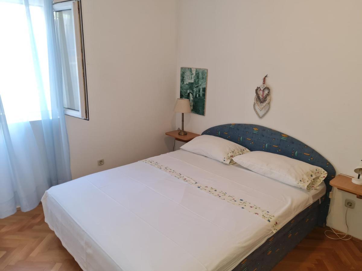 Apartment Silva, 50M From Beach Макарська Екстер'єр фото