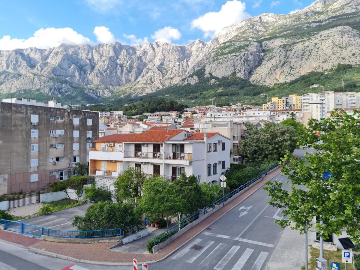 Apartment Silva, 50M From Beach Макарська Екстер'єр фото